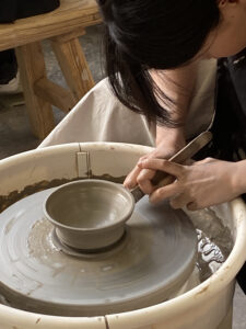 陶瓷班 陶藝 陶瓷工作坊 陶藝工作坊 陶瓷課程 陶藝班 香港陶瓷 陶瓷製作 手工藝 手捏 藝術課程 拉坯